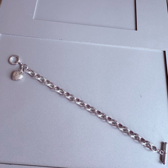 Sterling Silver 925 Eternity Link Diamond Heart Tag Charm Toggle Bracelet - Picture 4 of 8